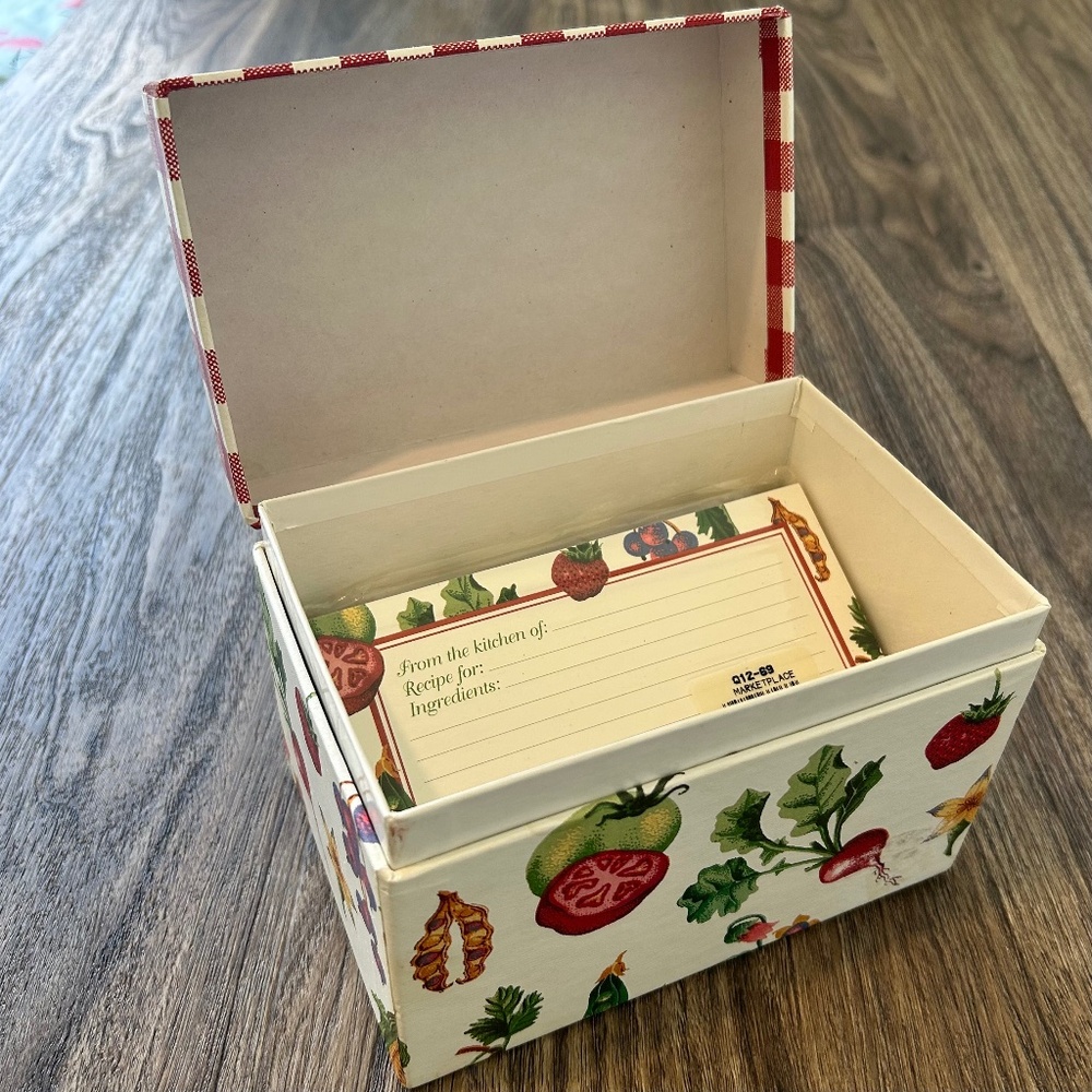 Gibson Market Place Waverly Recipe Card Box Vegetable Fruit Floral Gingham